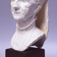 <strong>Koningin Emma</strong> – 1936 – gips – 18 x 11 x 9 cm – Museum de Fundatie, Zwolle en Heino/Wijhe