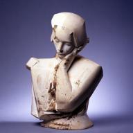 <strong>Femie leunend op de elleboog</strong> – 1928 – gips – 53 x 36 x 26 cm – Museum de Fundatie, Zwolle en Heino/Wijhe
