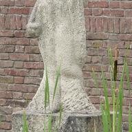 <strong>Staande figuur (Pomona)</strong> – 1948 – euvillesteen – 159 x 56 x 56 cm – Rijksmuseum Twenthe, Enschede (fotografie R. Klein Gotink)